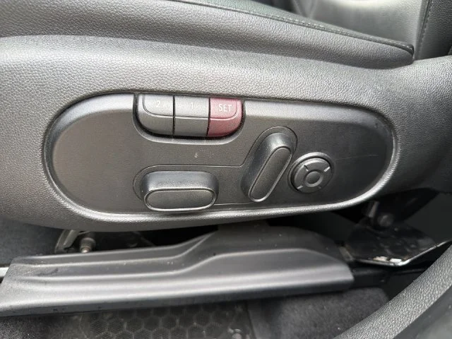 Used 2017 Gray MINI Base image 21