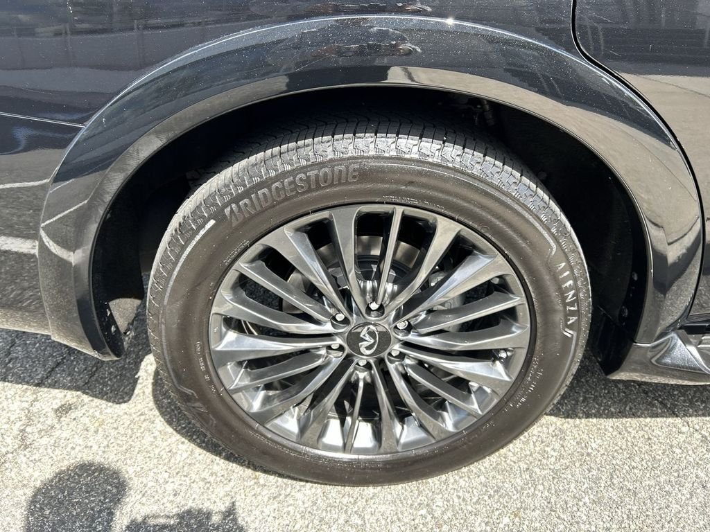 Certified Used 2024 Black INFINITI Sensory image 12