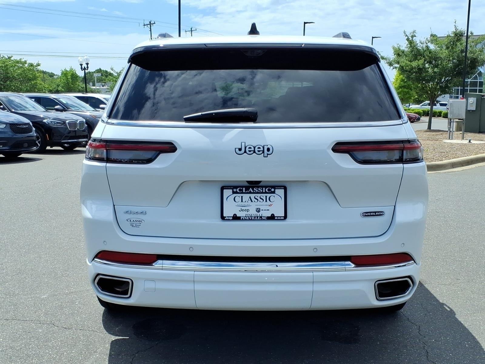 Used 2025 Bright White Clearcoat Jeep Overland image 17