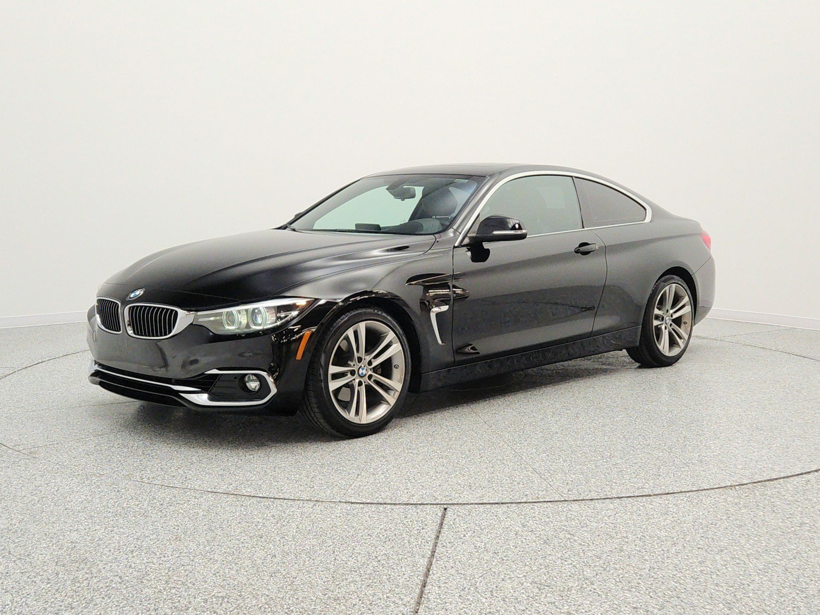 2018 BMW 4 Series 430i Coupe's photo