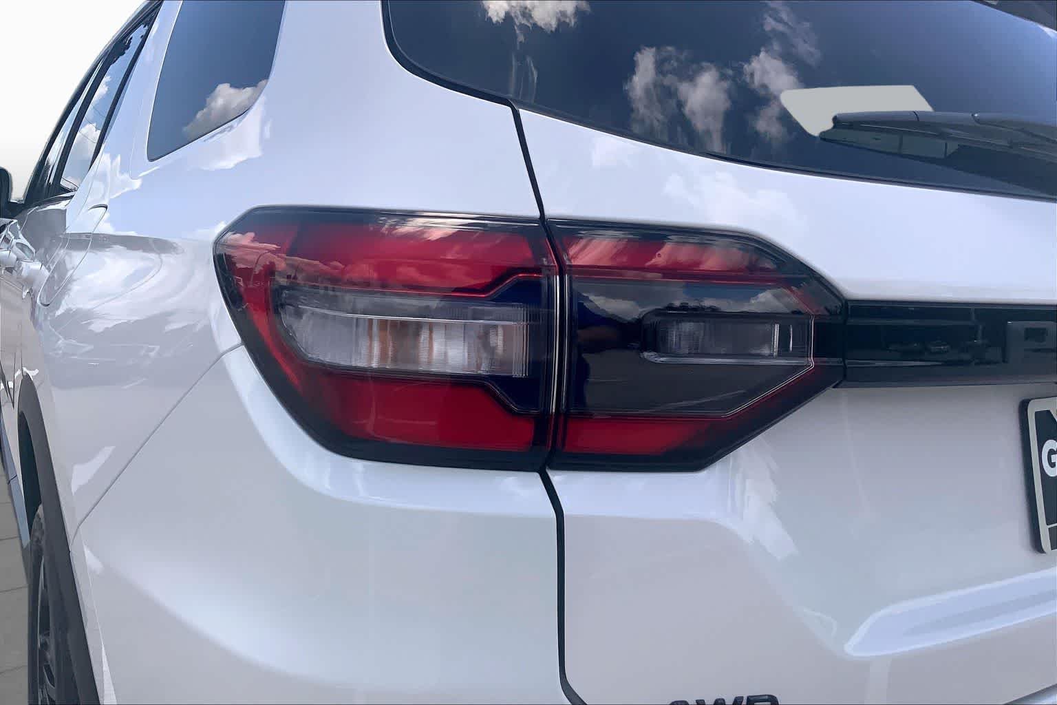 New 2026 Platinum White Pearl Honda AWD Touring Blackout image 14