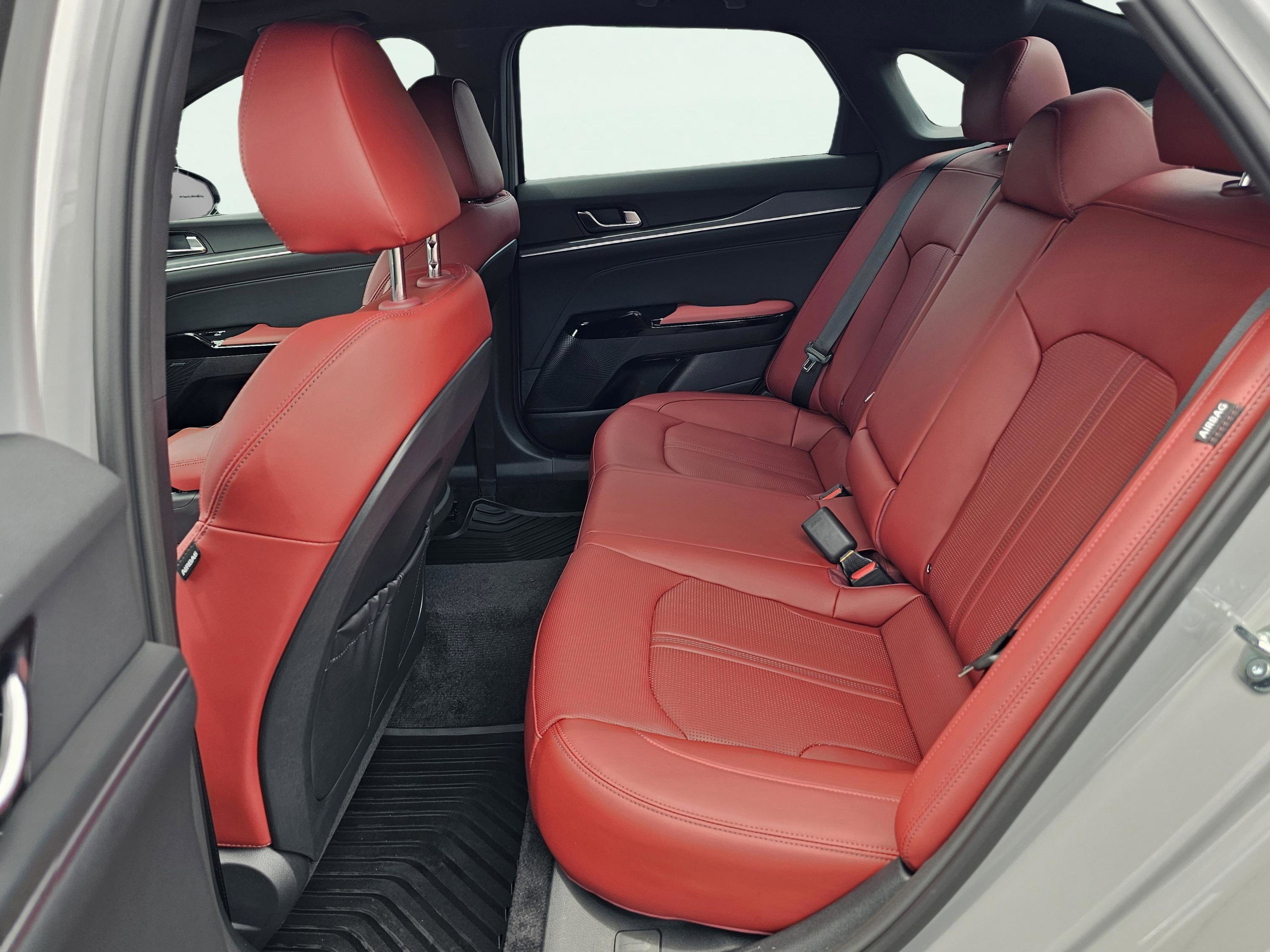 New 2026 Wolf Gray Kia GT-Line image 30