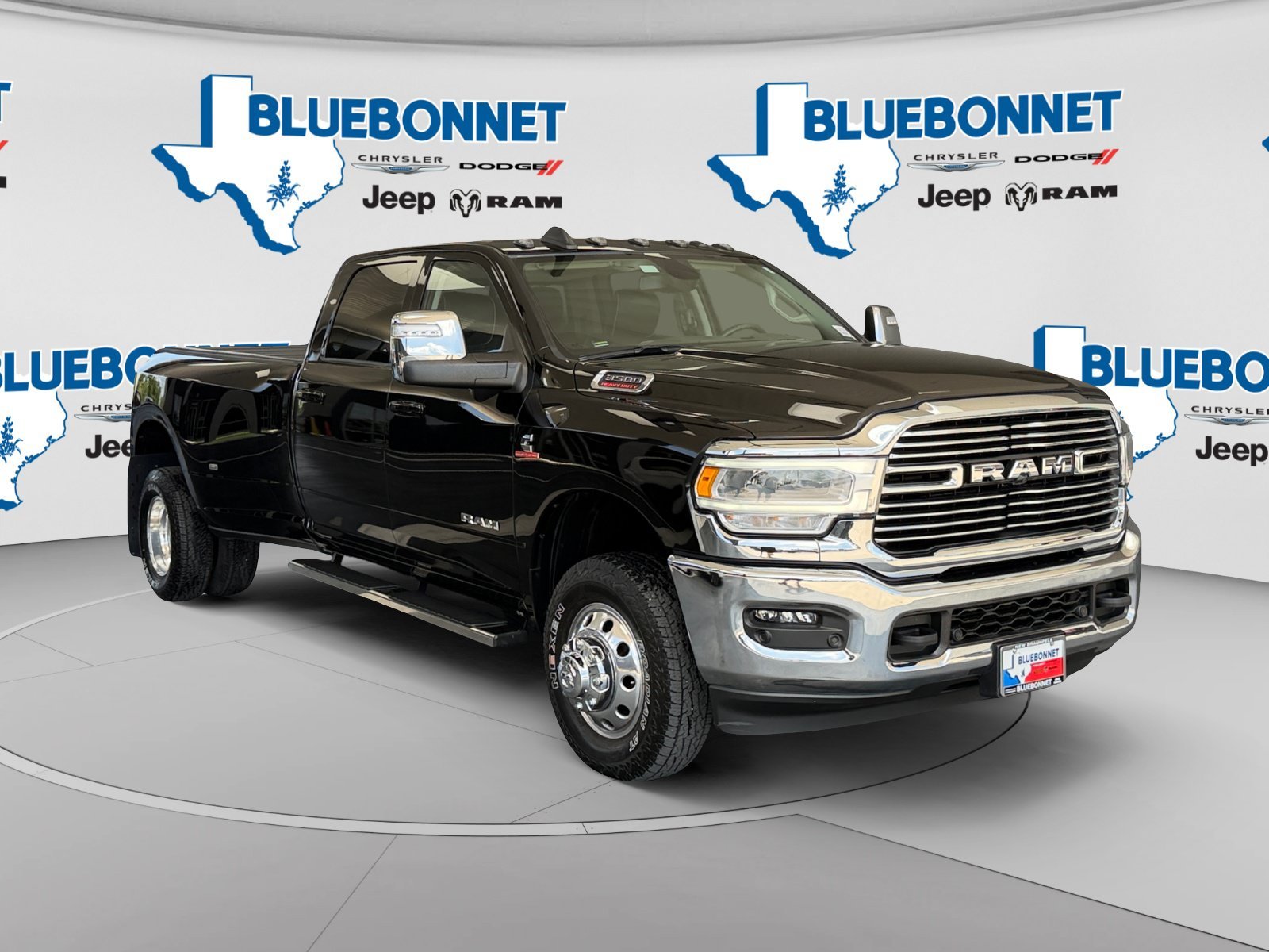 Certified Used 2024 Diamond Black Crystal Pearlcoat Ram Laramie image 3