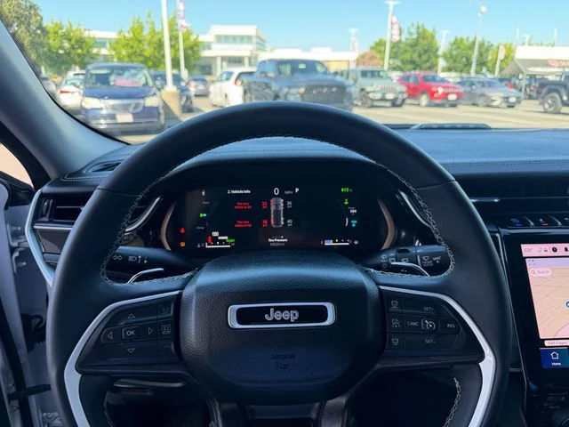 Used 2023 White Jeep 4xe image 17