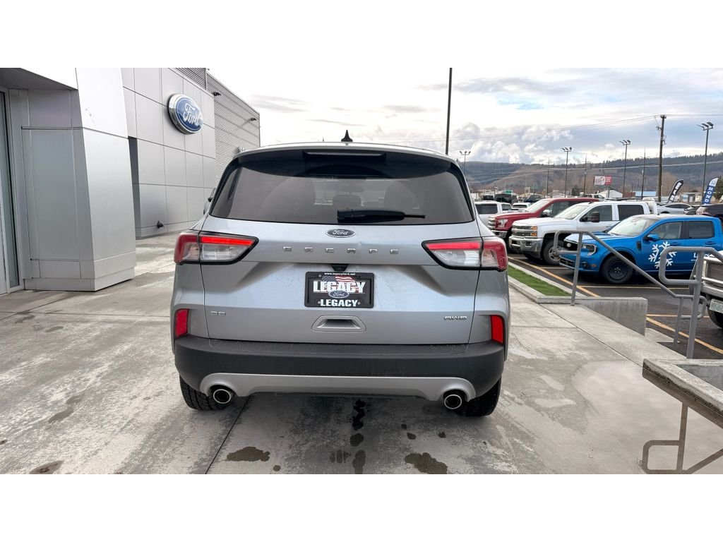 Used 2021 Silver Ford SE image 6