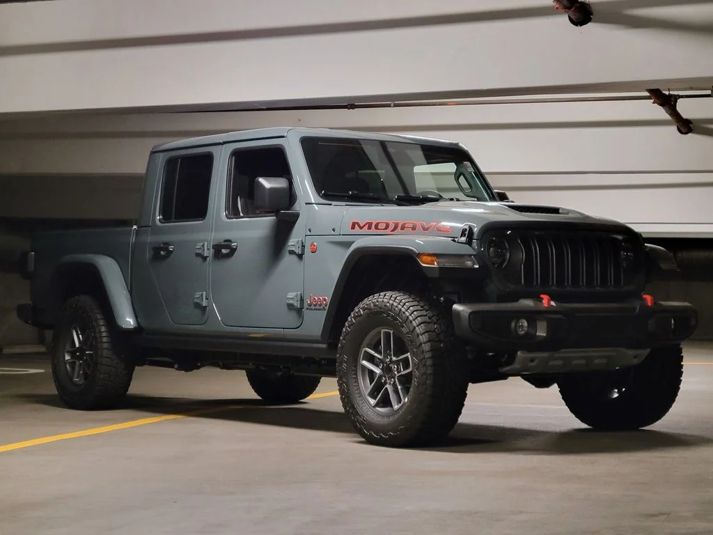 New 2026 Anvil Clearcoat Jeep Mojave image 25