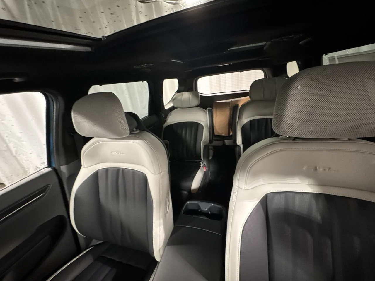 New 2026 Wolf Gray/Ebony Black Roof Kia GT-Line image 27