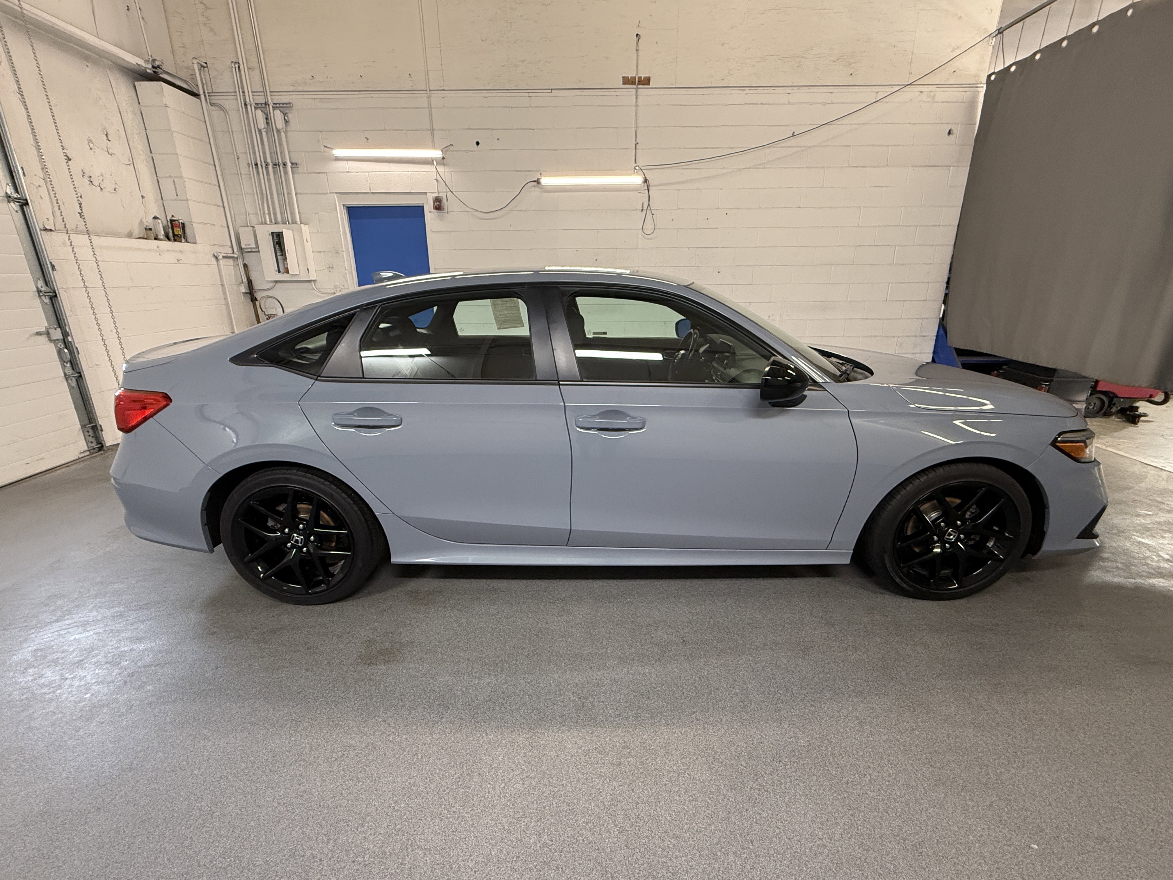 Used 2023 Sonic Gray Pearl Honda Sport image 10
