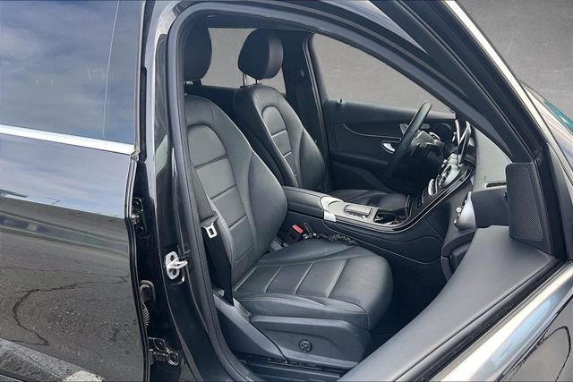 Used 2022 Gray Mercedes-Benz GLC 300 image 7