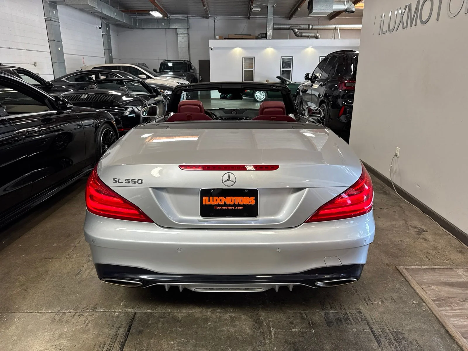 Used 2019 Silver Mercedes-Benz SL 550 image 7