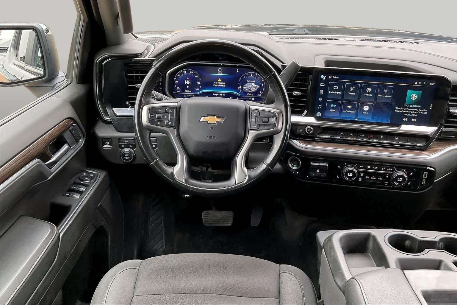 Used 2025 Black Chevrolet LT image 5