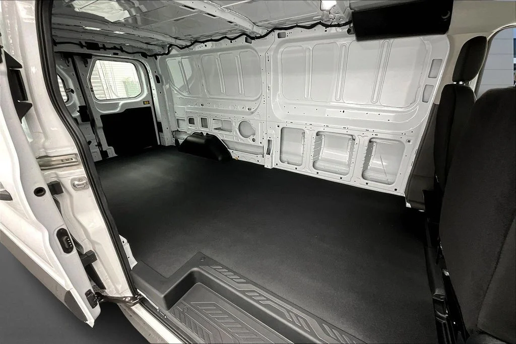 2025 Ford Transit Van Base - Photo 10