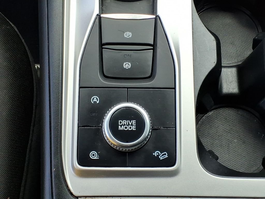 Used 2020 Black Metallic Ford XLT image 16