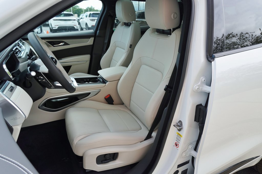 Used 2026 White Jaguar P250 R-Dynamic S image 13