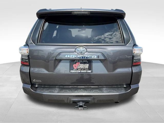 Used 2022 Gray Toyota SR5 Premium image 6