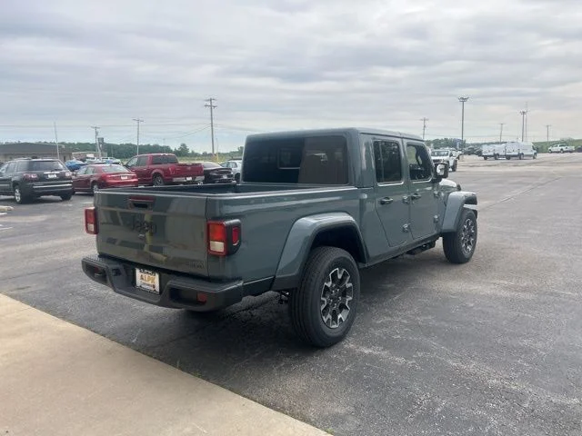 New 2026 Anvil Clear-Coat Exterior Paint Jeep Sahara image 3