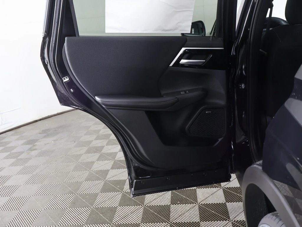 New 2026 Black Mitsubishi ES image 26