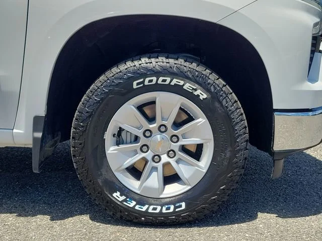 2025 Chevrolet Silverado 1500 LT - Photo 6