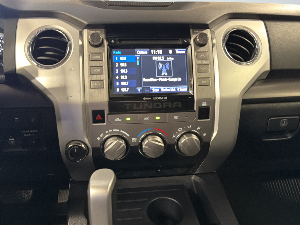 Used 2018 Black Toyota SR5 image 33