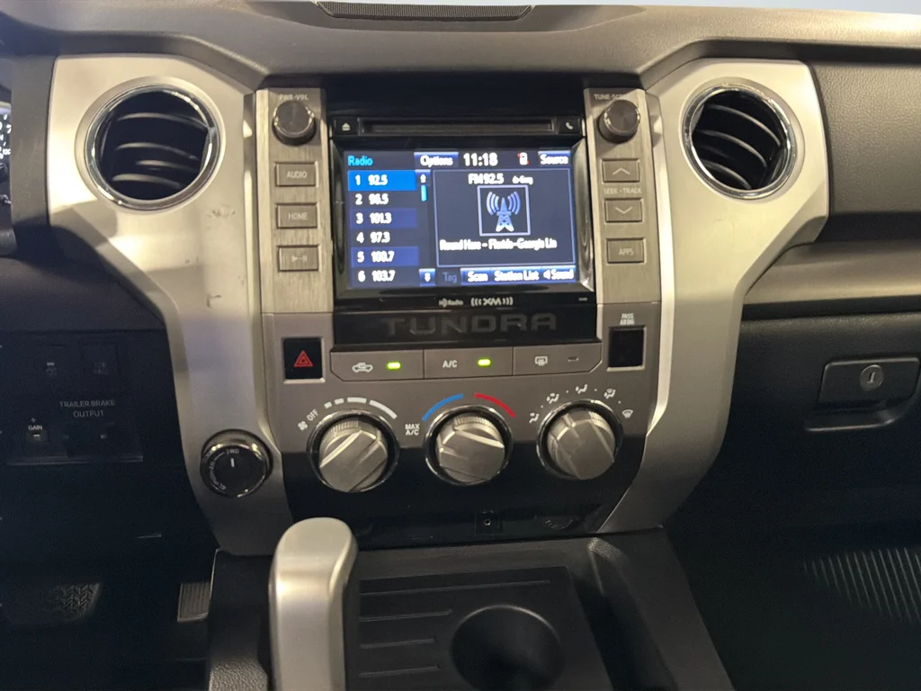 Used 2018 Black Toyota SR5 image 33