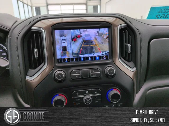 Used 2021 Black Chevrolet High Country image 21