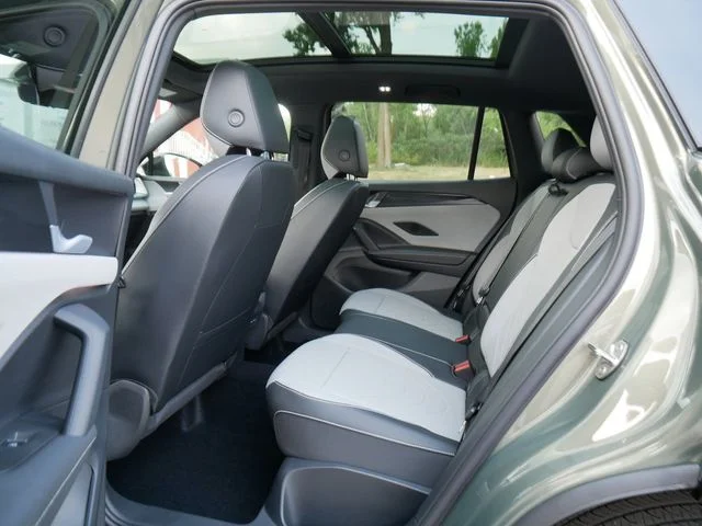 New 2026 Green Volkswagen 2.0T SE R-Line Black image 8
