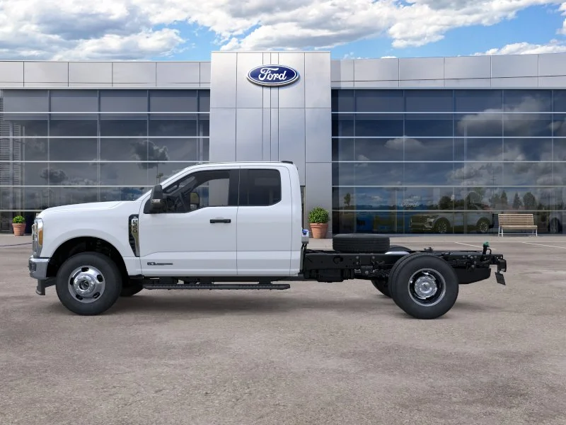 New 2026 Oxford White Ford XL image 28