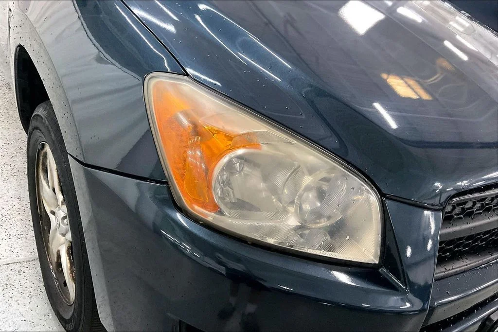 Used 2009 Green Toyota Base image 29