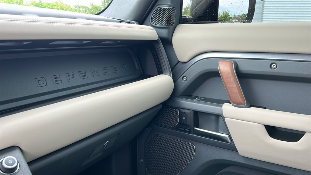 Certified Used 2024 Gray Land Rover X-Dynamic SE image 18