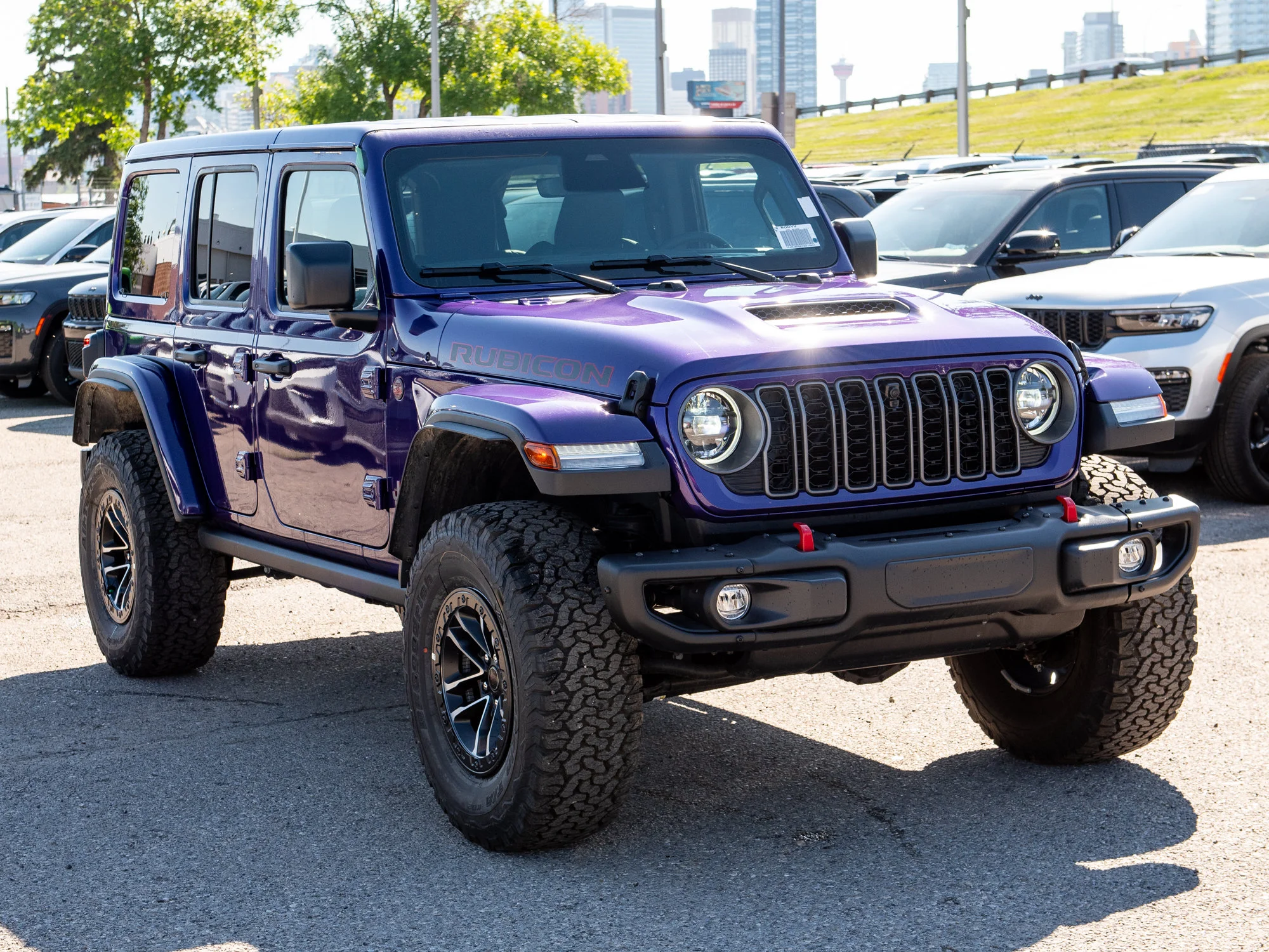 New 2026 reign Jeep Rubicon X* 4 Door 4x4, 35 Inch Tires, Steel Bumpers, Nappa Leather image 6