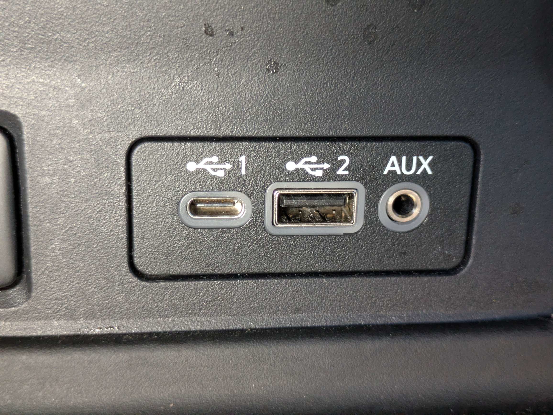 Used 2024 White Nissan SV image 17