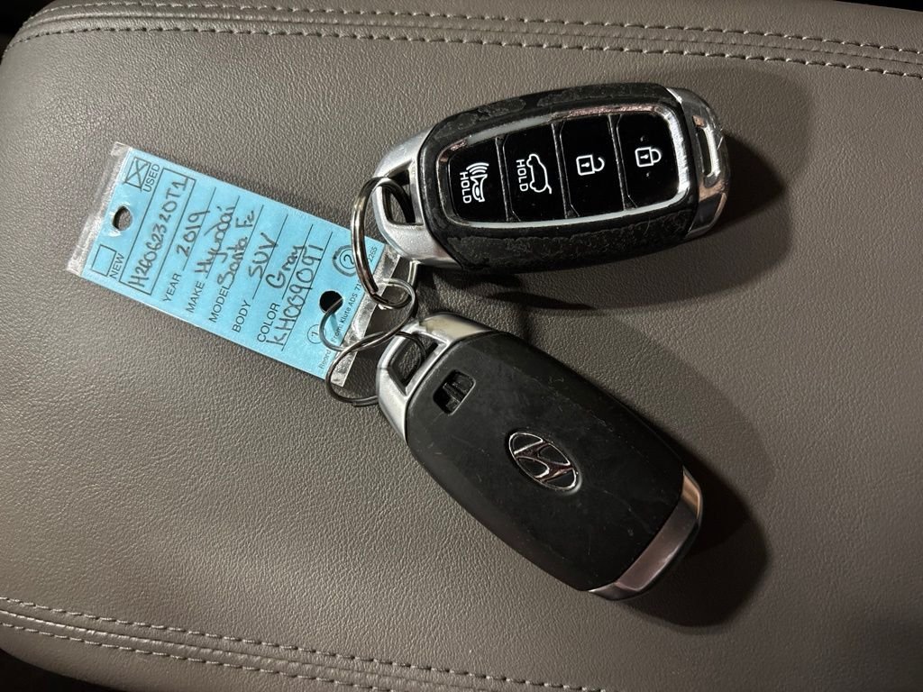 Used 2019 Gray Hyundai SEL image 28