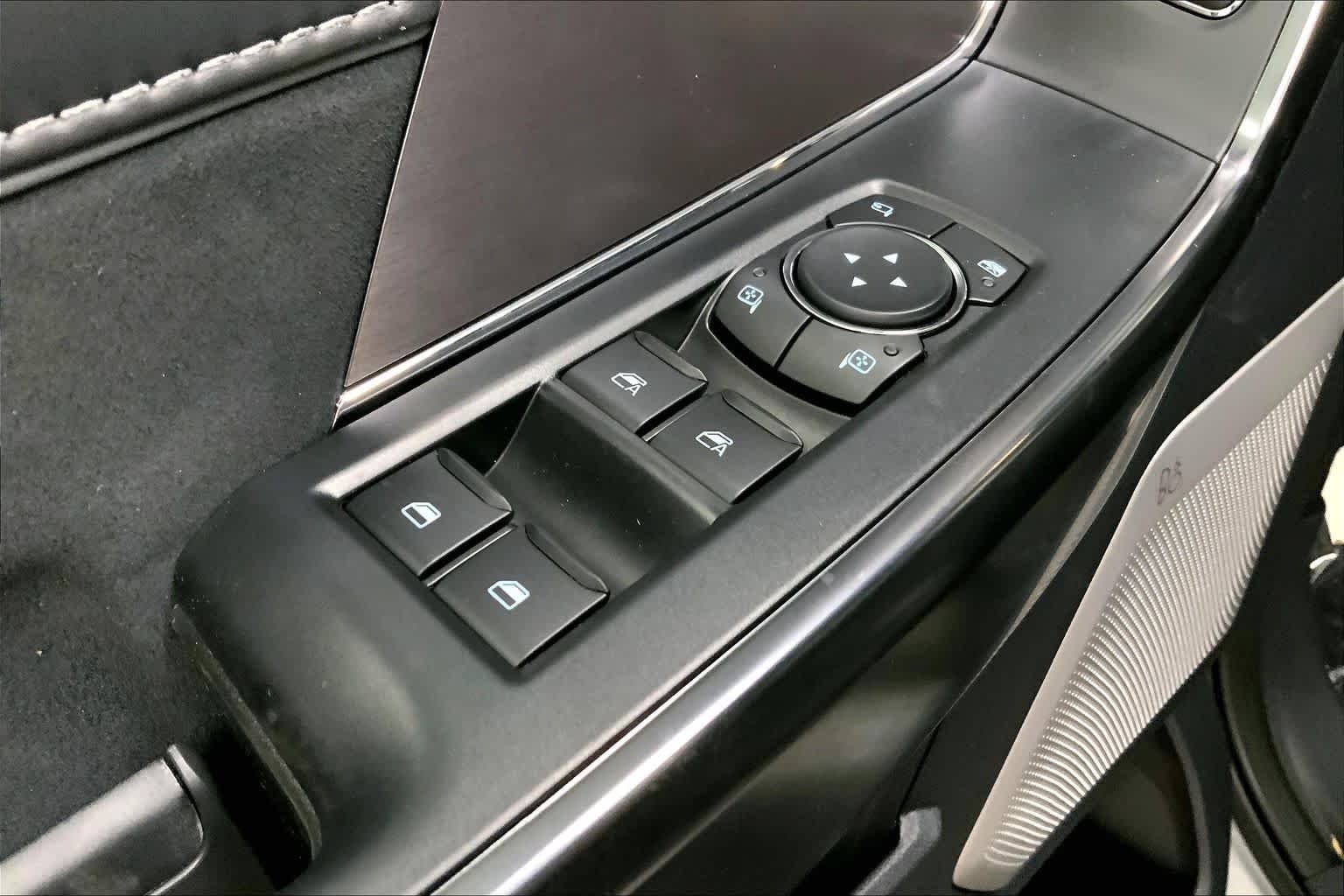 New 2026 Iconic Silver Metallic Ford Platinum® image 16