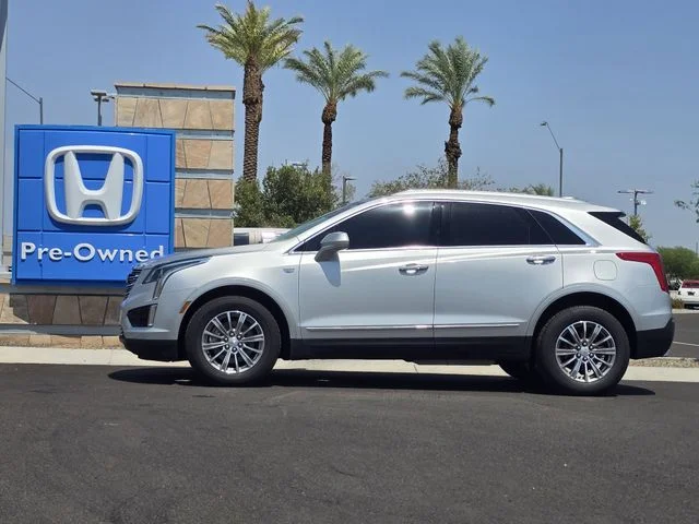 Used 2017 Radiant Silver Metallic Cadillac Luxury image 7