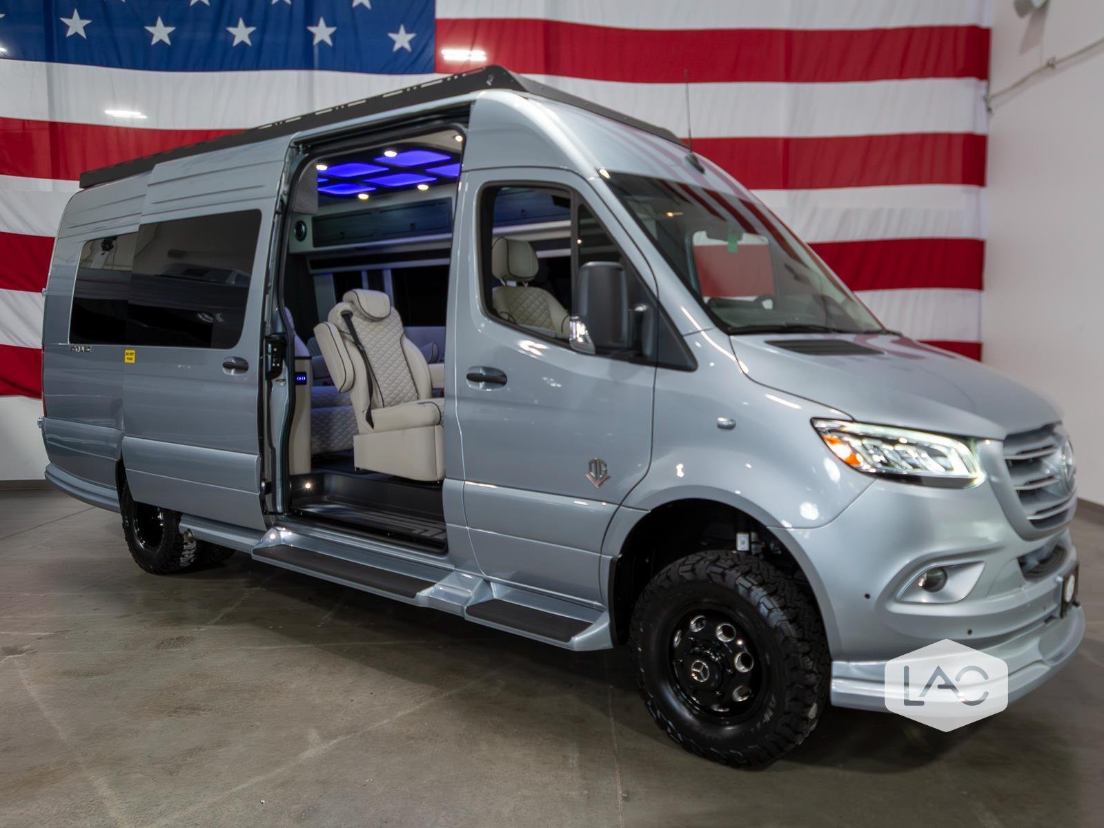 New 2026 Hightech Silver OGV LUXURY COACH AWD ADV PKG 2.1 w/ Comfort Seats image 42