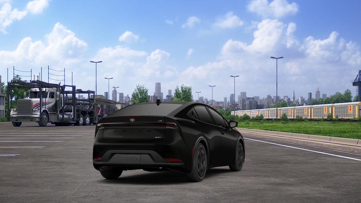 New 2027 Inked Toyota LE image 9