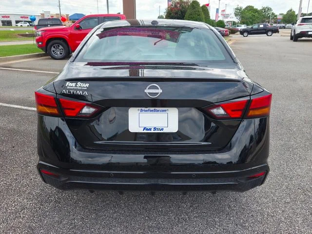 Used 2025 Black Nissan 2.5 S image 10