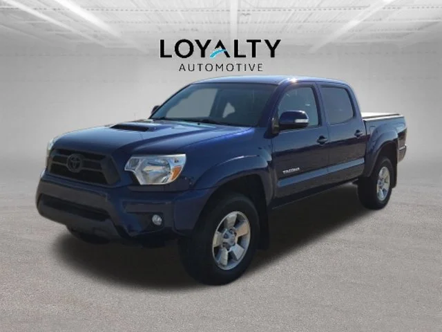 Used 2015 Blue Toyota PreRunner image 1