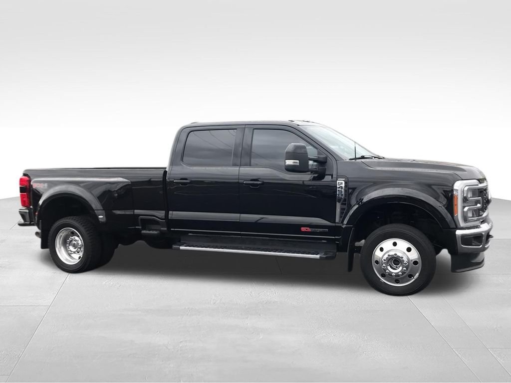 Used 2023 Black Ford  image 2