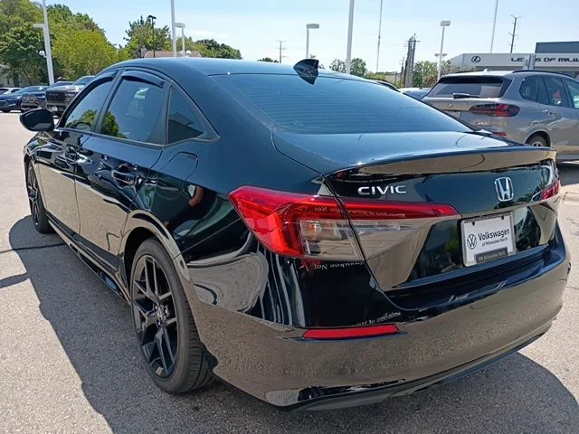 Used 2022  Honda Sport image 6