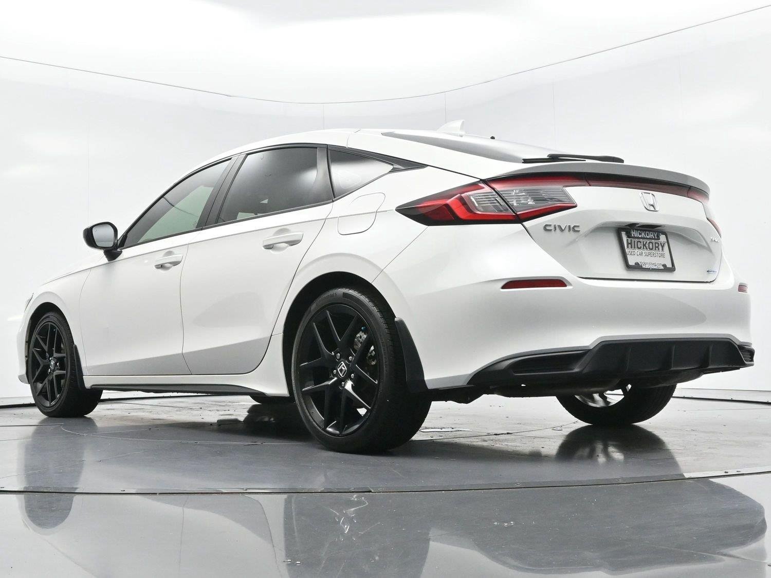Used 2025 Platinum White Pearl Honda Sport image 45
