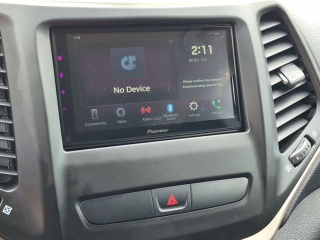 Used 2017 Blue Jeep Sport image 18
