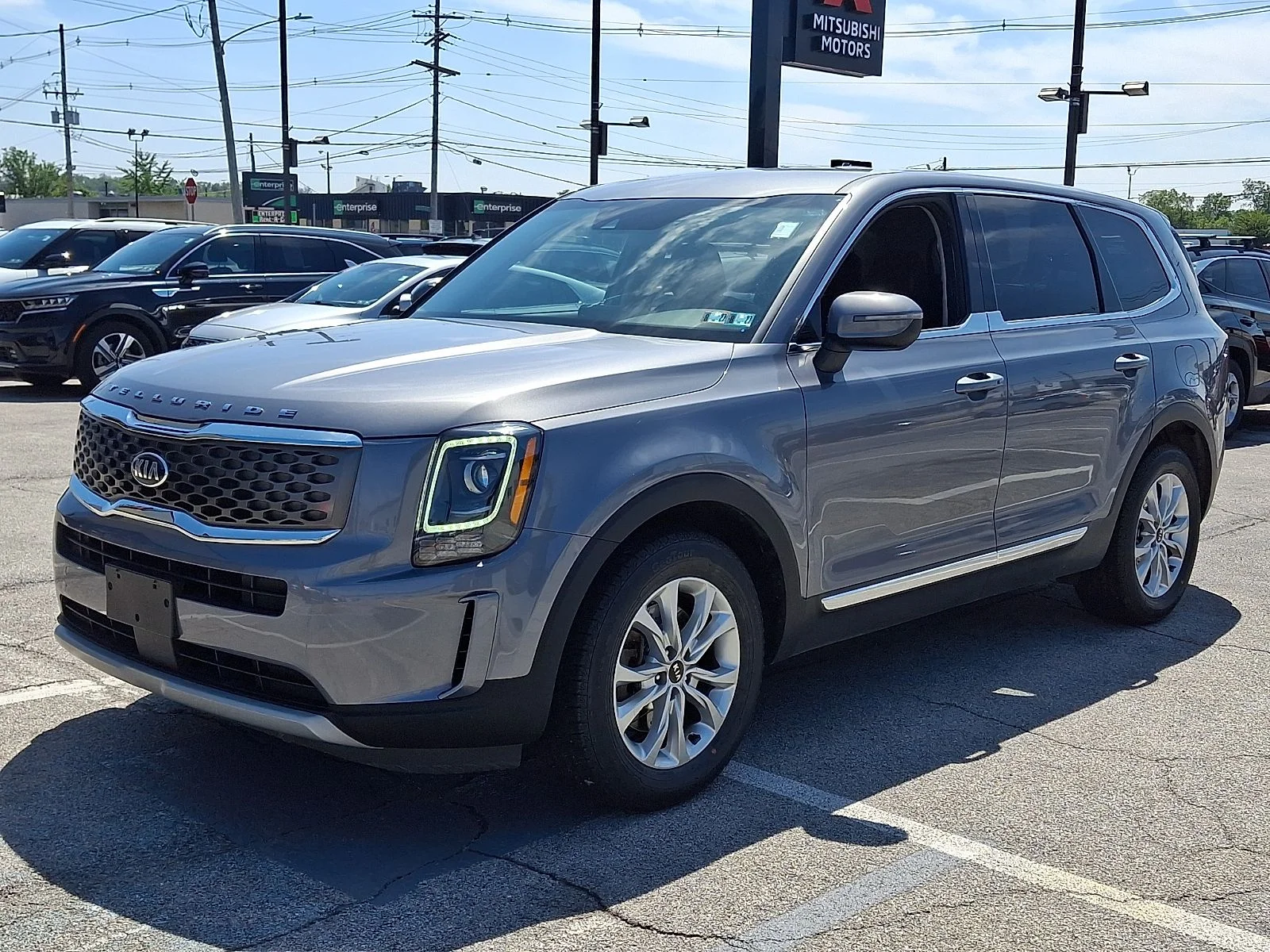 Used 2020 Silver Kia LX image 6