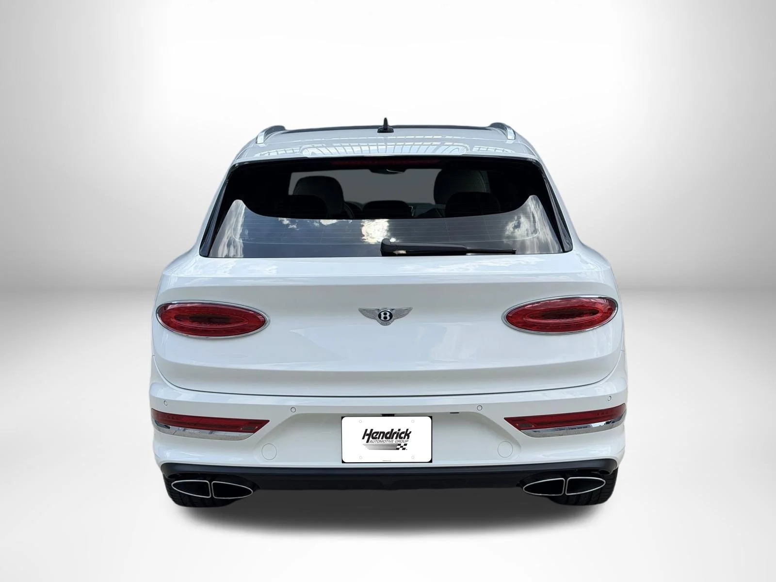 Used 2023 Glacier White Bentley Azure image 11