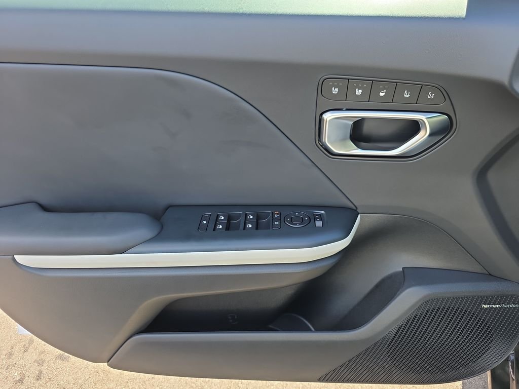 New 2026 Snow White Pearl Kia GT-Line Turbo image 18