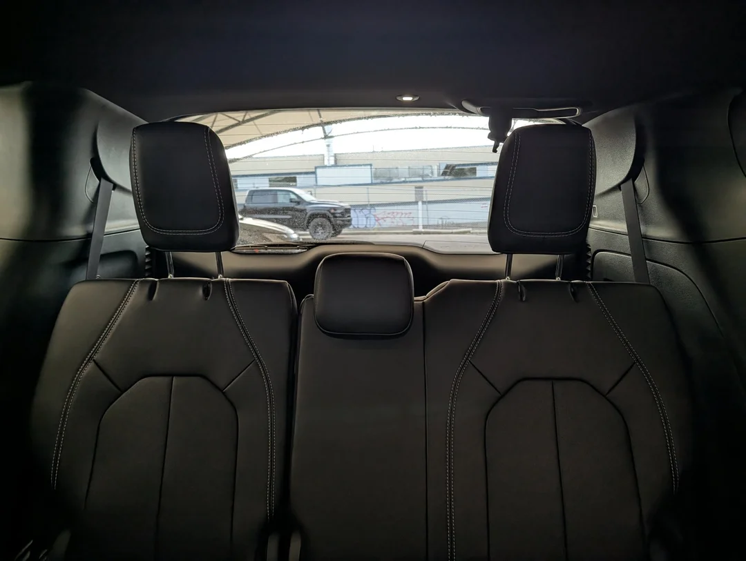 New 2027 White Chrysler Select - - AWD - 3.6L Pentastar V6 - Safety Sphere Pkg - Power Sunroof & More! image 28