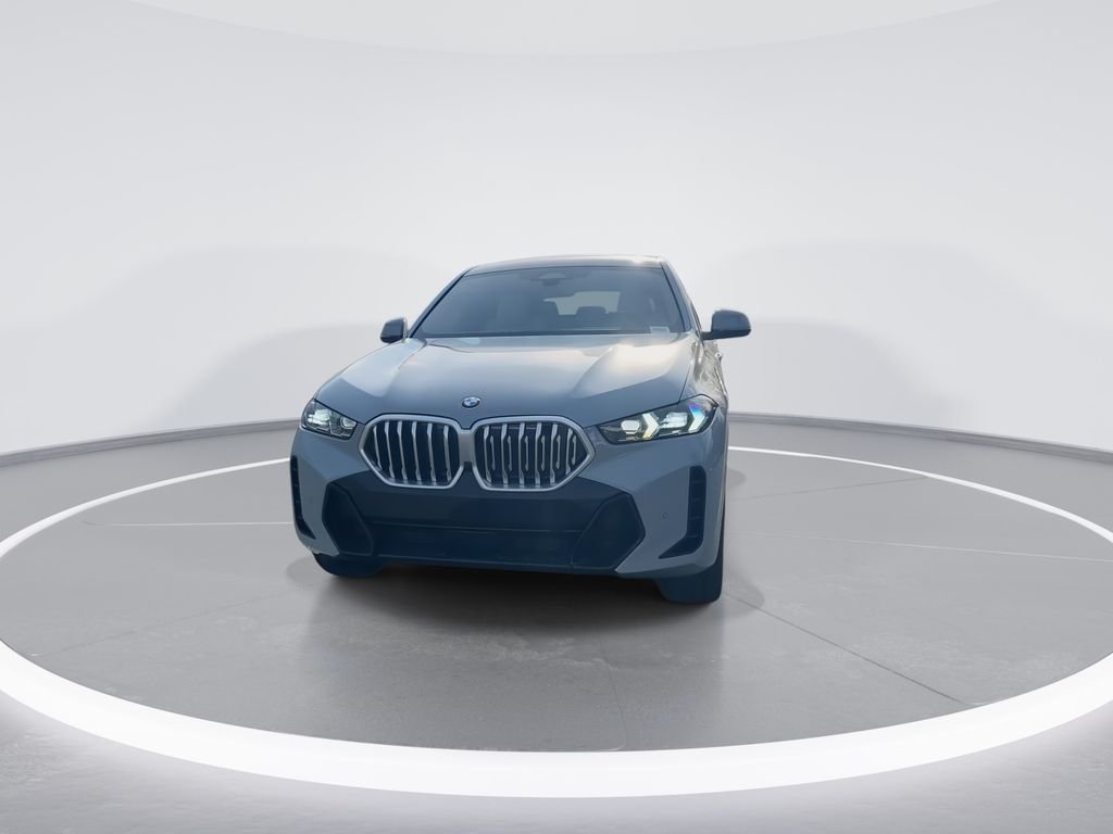 Used 2026 Gray Metallic BMW xDrive40i image 3