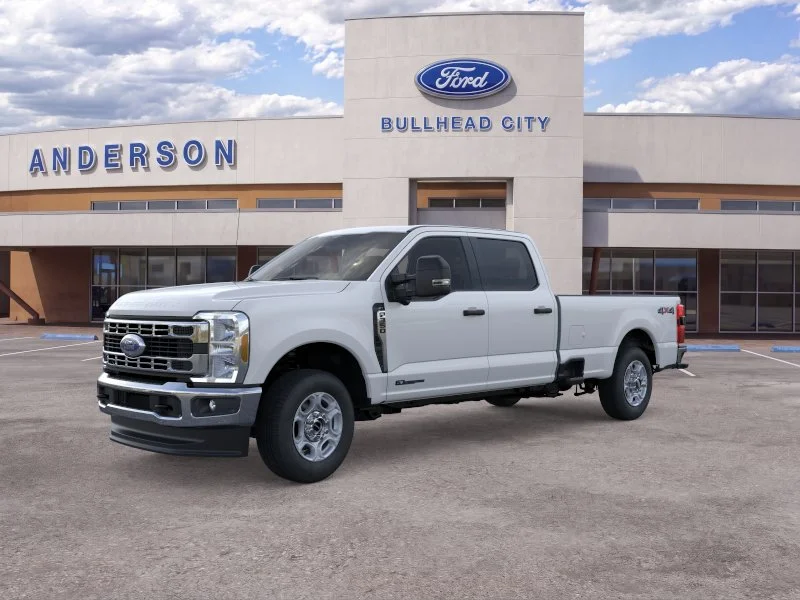 New 2026 Oxford White Ford XLT image 1