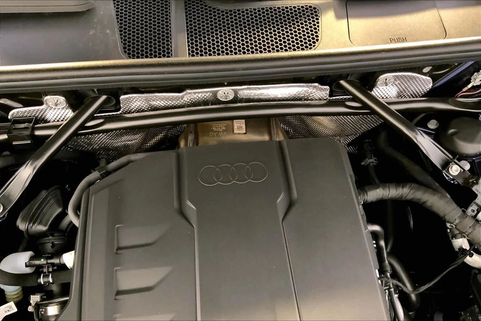New 2026 NAVARRA BLUE Audi Premium image 17