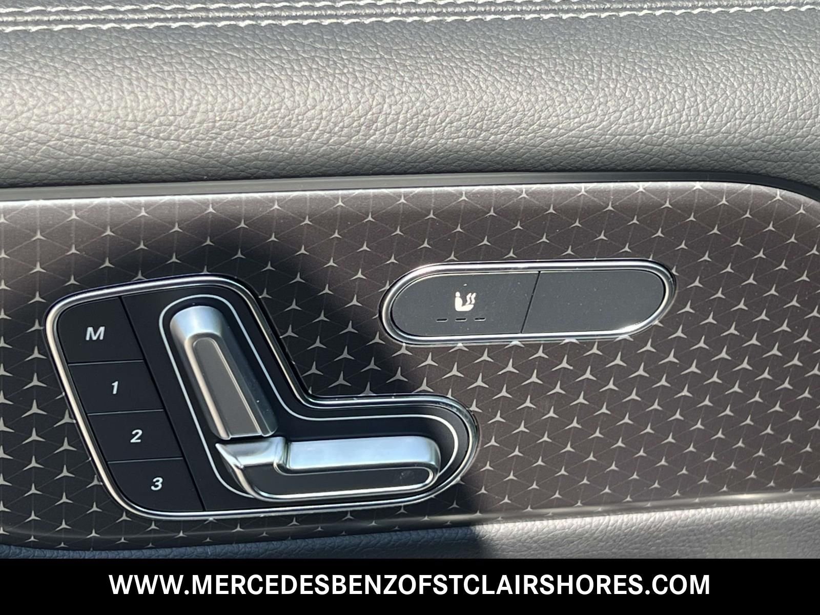 New 2026 Night Black Mercedes-Benz GLB 250 image 18